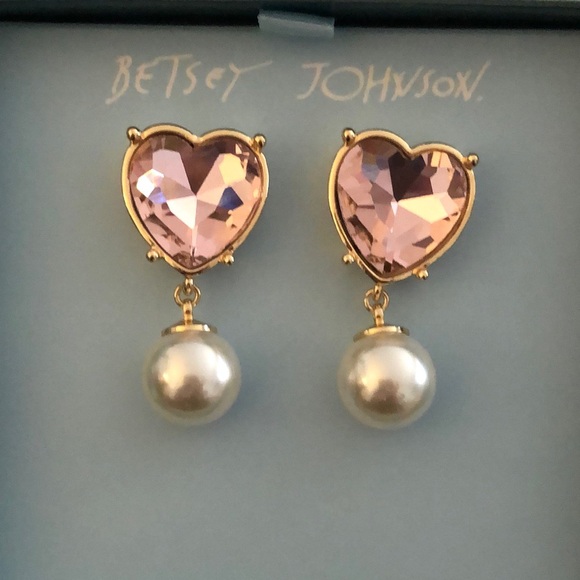 Betsey Johnson XOXO Pink Crystal Heart & Faux Pearl Bead Drop Earrings NIB - Picture 7 of 12